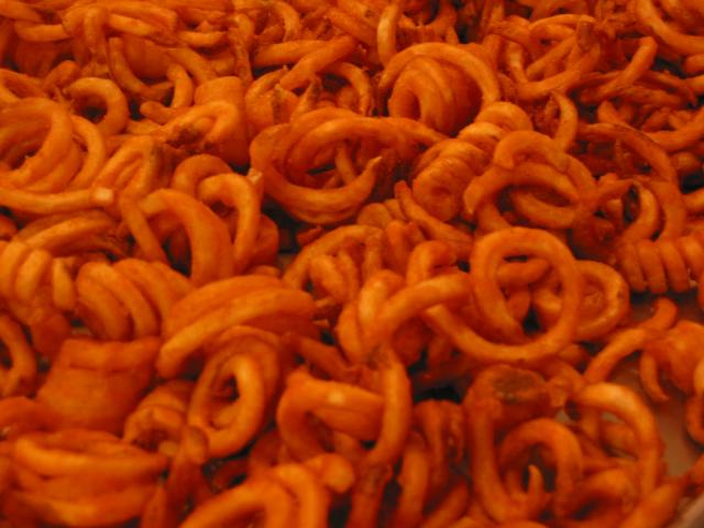 French Fries: curly or straight? Curly_fries